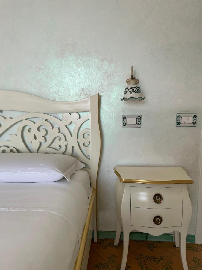Bellavista Costa D'Amalfi Bed and Breakfast Vietri Eksteriør billede
