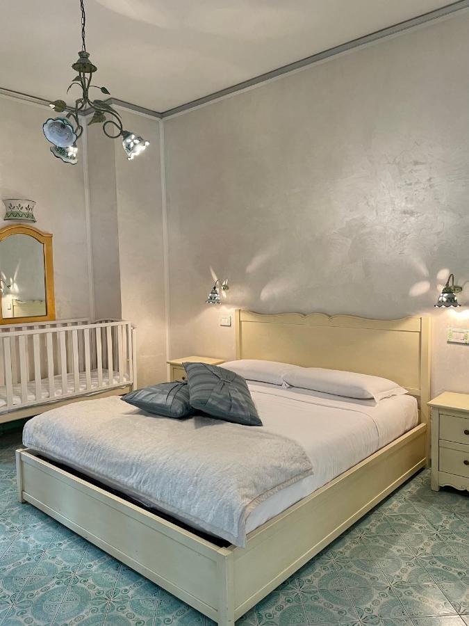 Bellavista Costa D'Amalfi Bed and Breakfast Vietri Eksteriør billede
